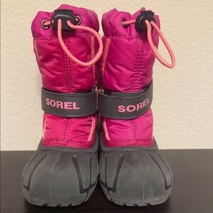 Sorel toddler Flurry boots size 8 - Deep Blush/Tropic Pink